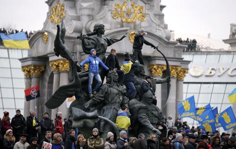 Supporters of EU integration hold a rally in the Maidan Nezalezhnosti or Independence Square in central Kiev